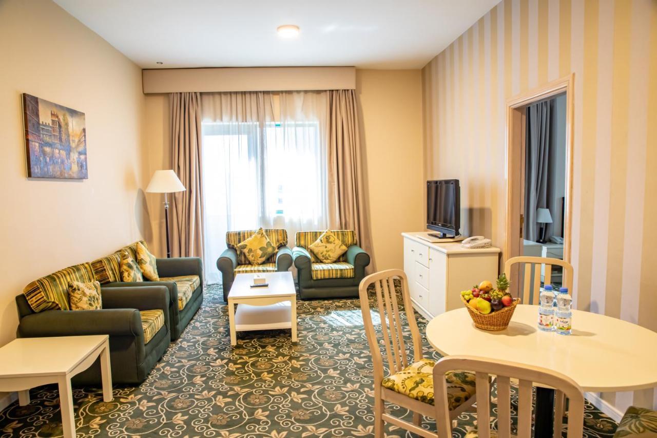 דובאי Wescott Pearl Hotel Apartments מראה חיצוני תמונה