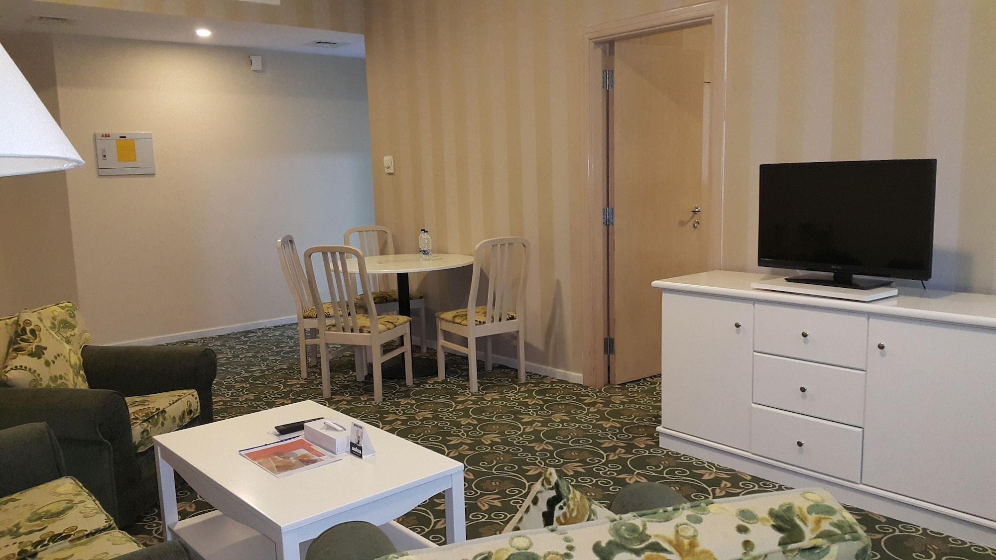 דובאי Wescott Pearl Hotel Apartments מראה חיצוני תמונה