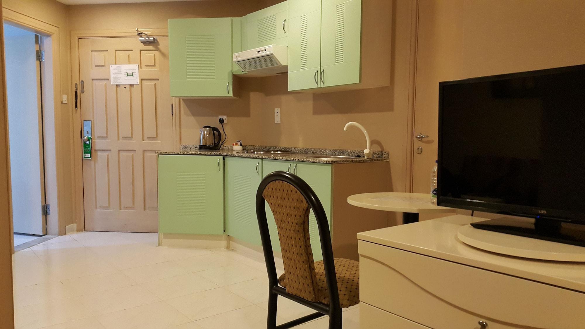 דובאי Wescott Pearl Hotel Apartments מראה חיצוני תמונה