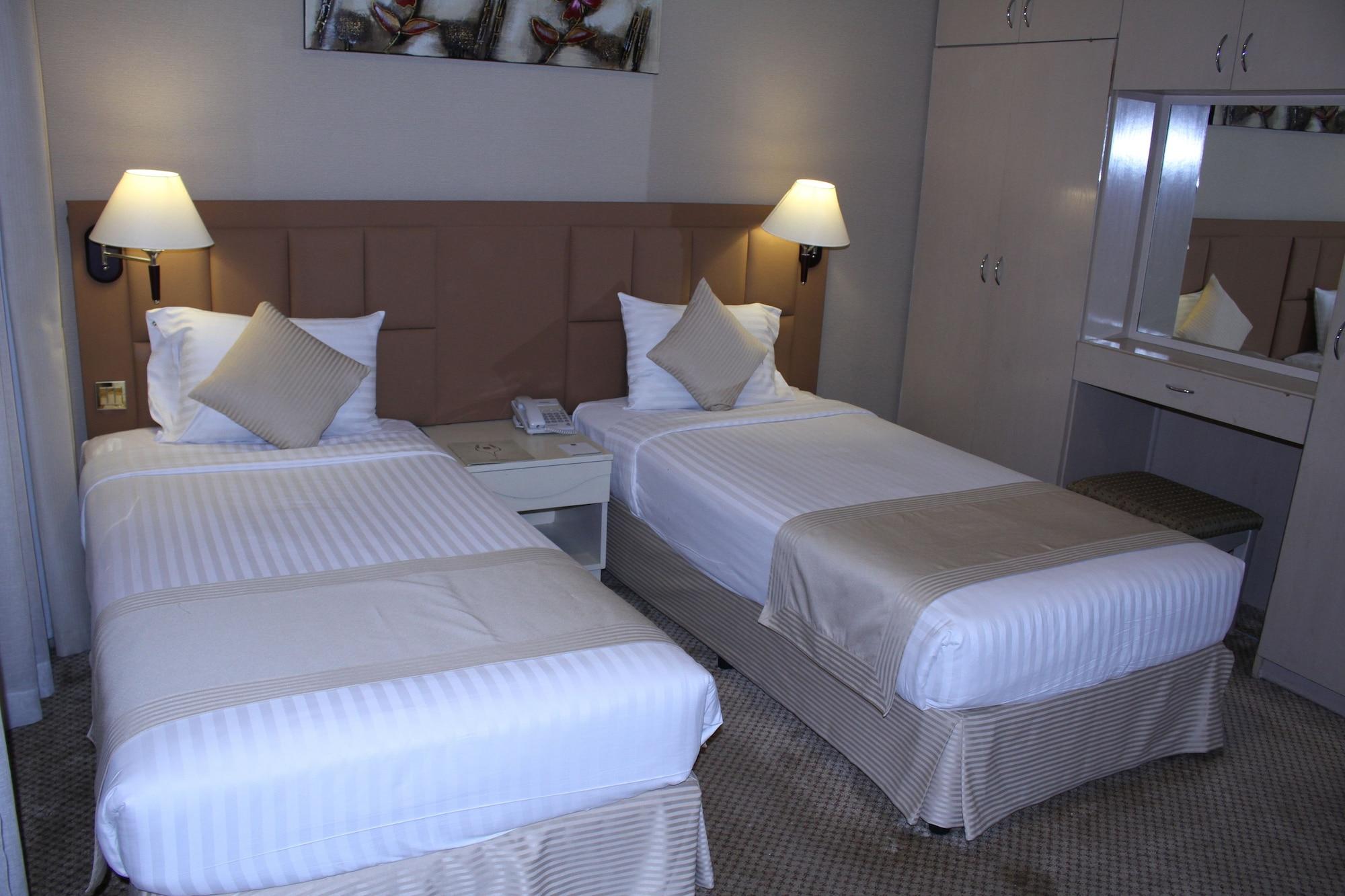 דובאי Wescott Pearl Hotel Apartments מראה חיצוני תמונה