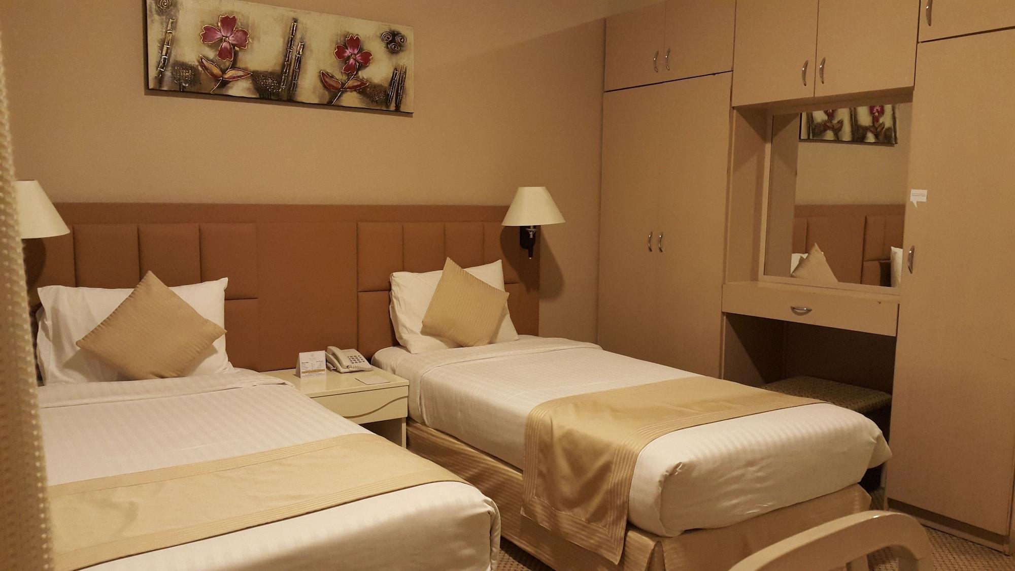 דובאי Wescott Pearl Hotel Apartments מראה חיצוני תמונה