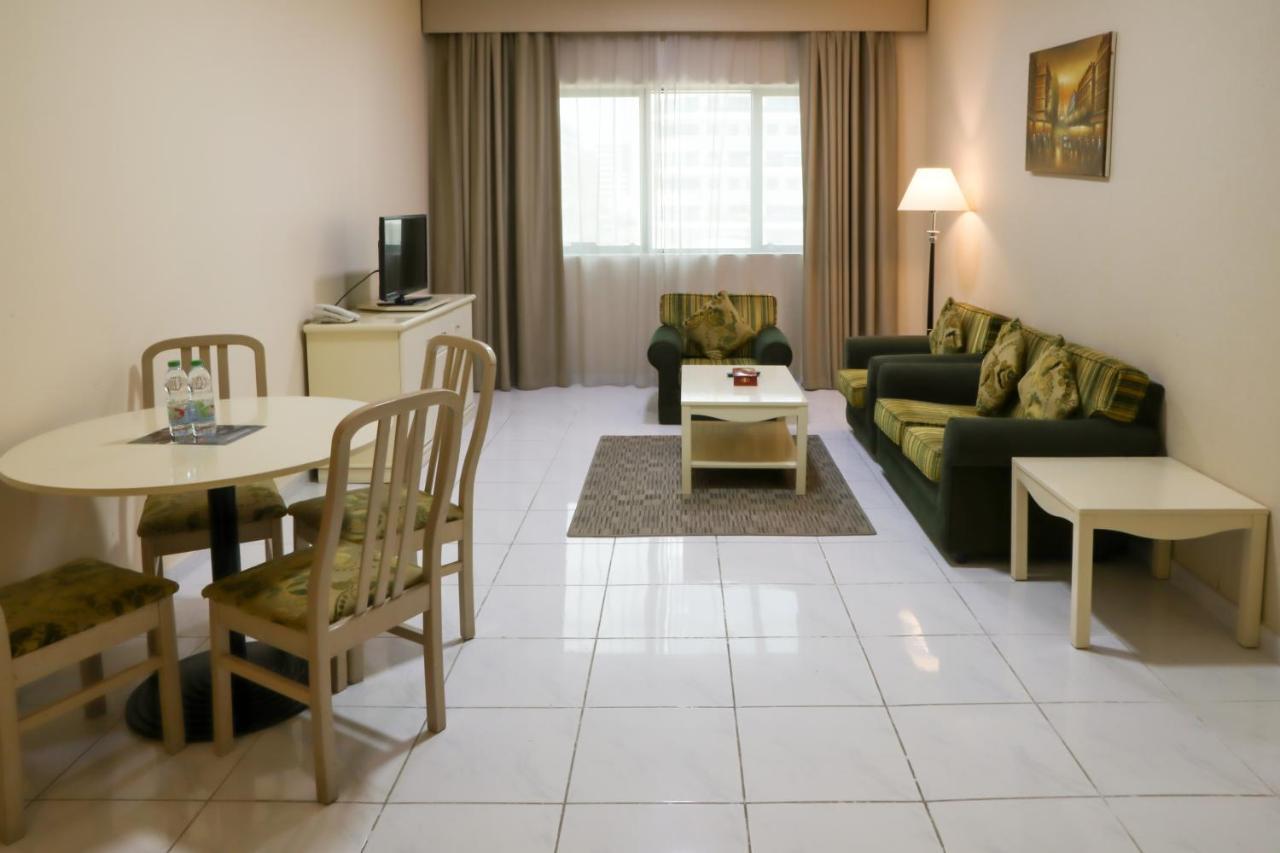 דובאי Wescott Pearl Hotel Apartments מראה חיצוני תמונה
