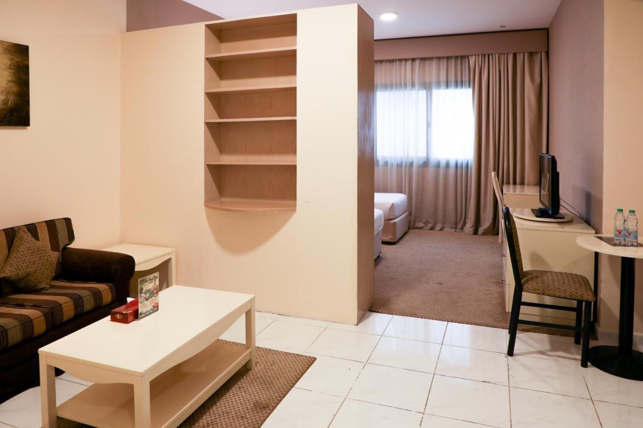 דובאי Wescott Pearl Hotel Apartments מראה חיצוני תמונה