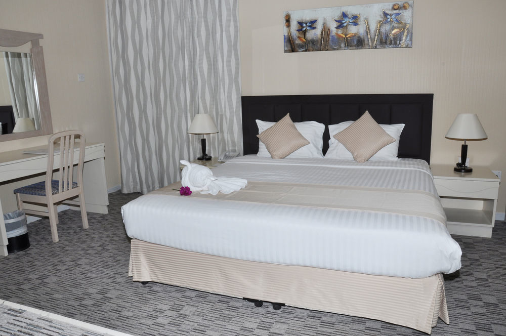 דובאי Wescott Pearl Hotel Apartments מראה חיצוני תמונה